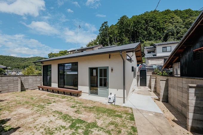 左京区岩倉の芝庭一人暮らし　京都市左京区岩倉　価格：2780万円　